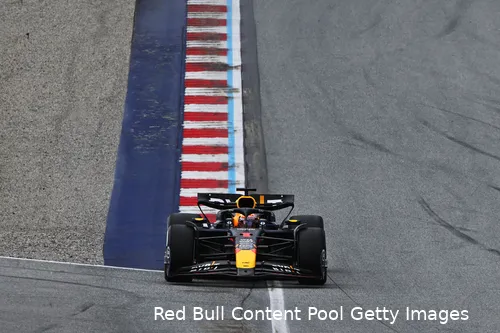 Volgens Hill is er geen sprake van vooroordelen als ze het hebben over Verstappen.