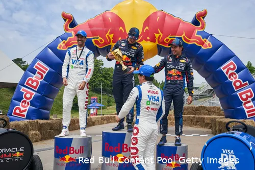 <i>Krijgt Ricciardo toch een promotie in plaats van een ontslag?</i>