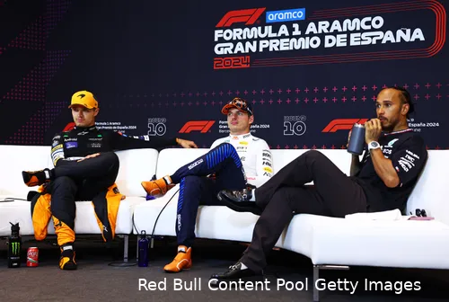 max verstappen spanje win grappig lewis hamilton perscofnerentie