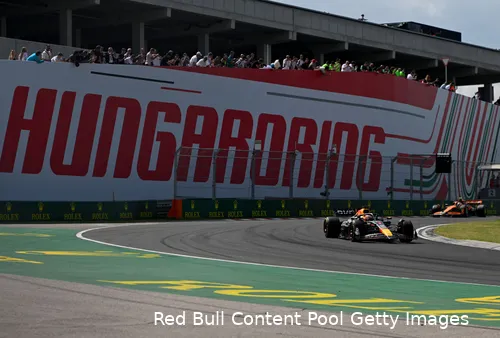 max verstappen racedag hongarije 2024 redbullracing