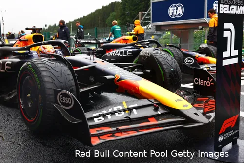 Verstappen reed in Q3 twee ronden die genoeg waren voor poleposition.