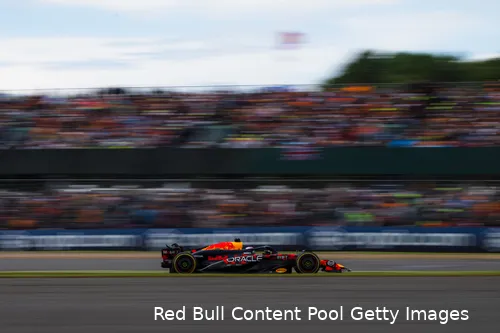 Verstappens pace was niet sterk genoeg op de mediums, maar later ging het beter.