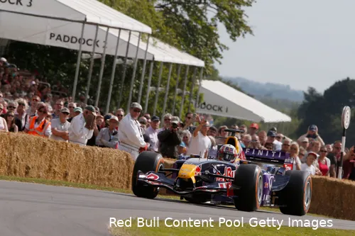 <i>Klien en Coulthard reden in 2005 in de RB1.</i>