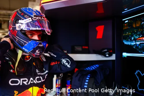 Verstappen hoopt dat het rijgedrag van de auto nog wel verbetert.