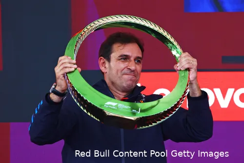 Waché mocht mee naar het podium in Brazilië.