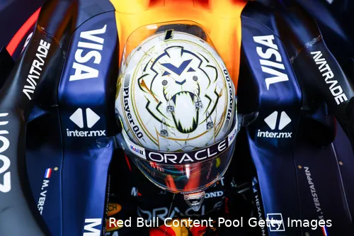 max verstappen helm red bull racing abu dhabi zaterdag helm 15