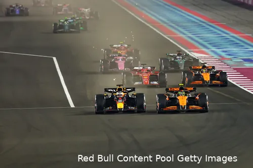 max verstappen lando norris qatar rb20 123 start