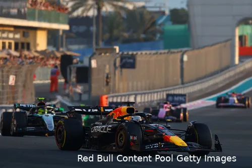 Hamilton zou uiteindelijk Verstappen achter zich kunnen laten.&nbsp;