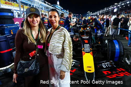 max verstappen red bull racing rb20 qatar victoria verstappen sophie kumpen mama