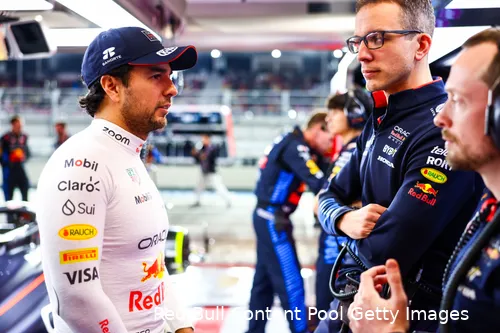 sergio perez qatar 8182