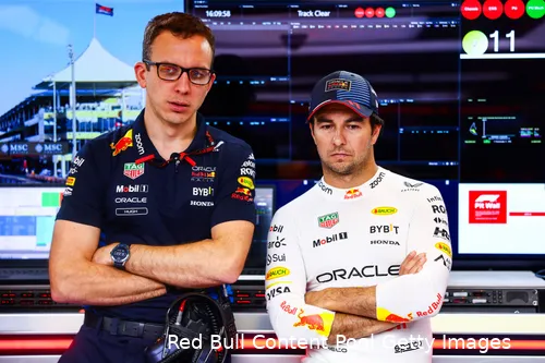 sergio perez red bull racing gp abu dhabi zaterdag