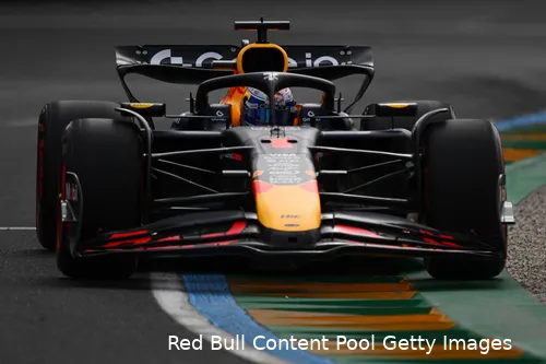 <i>Mol ziet hier nog geen winnende bolide in.</i>