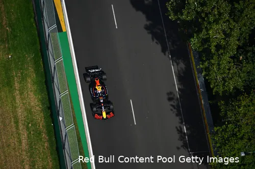 Verstappen kon de RB21 iets beter de sporen geven dan op vrijdag.