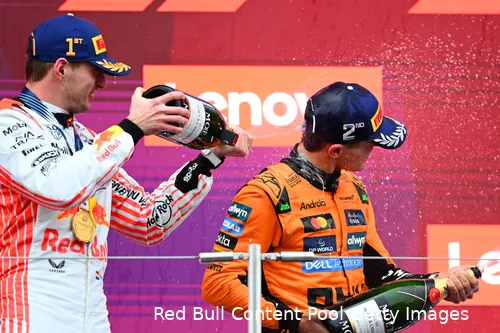 max verstappen lando norris podium japan 12