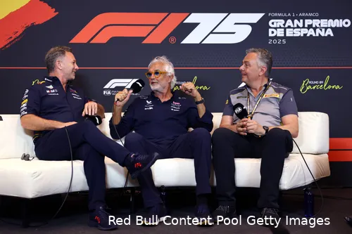 Briatore leverde wat complimenten aan het adres van Isola.