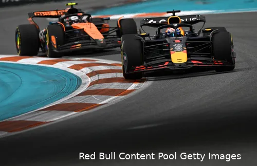 red bull racing max verstappen mclaren lando norris gp miami 2025 zondag 4