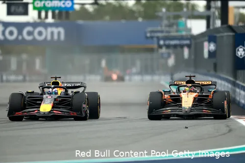 Piastri wachtte rustig af tot hij kon toeslaan.