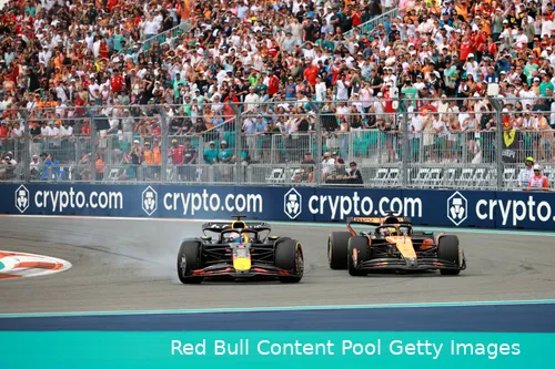 red bull racing max verstappen mclaren oscar piastri gp miami 2025 zondag lock up gevecht 2