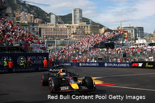 Red Bull is het topteam dat het misschien wel van teamwork moet hebben.