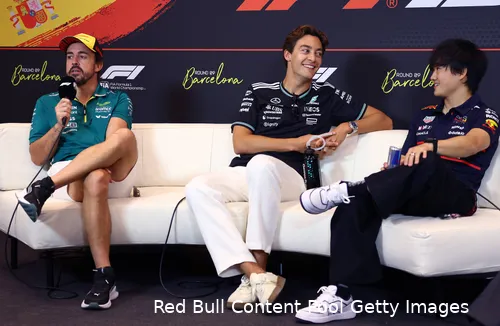 <i>Russell wordt in verband gebracht met Aston Martin.</i>