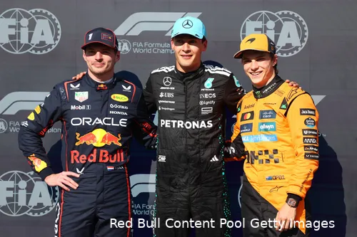 Verstappen en Russell delen de eerste startrij in Canada.