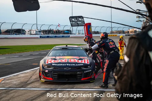 Van Gisbergen in zijn NASCAR-auto.