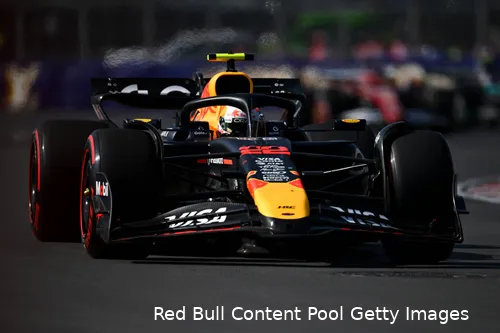 Tsunoda haalde Piastri om te voorkomen dat er stukken auto tegen hem aan zouden kunnen vliegen.