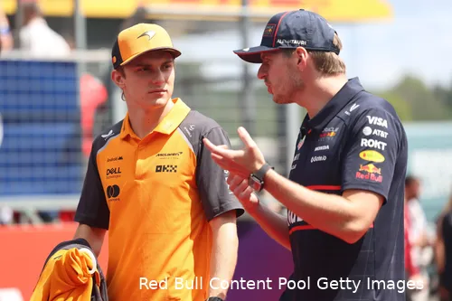 max-verstappen-oscar-piastri-hongarije-zondag