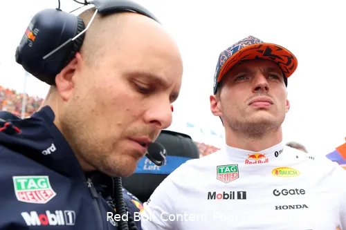 red-bull-racing-max-verstappen-gianpiero-lambiase-gp-nederland-2025-zondag-2