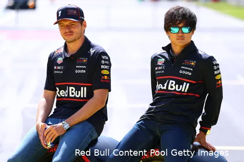 yuki-tsunoda-max-verstappen-red-bull-racing-gp-italie-2025-zondag