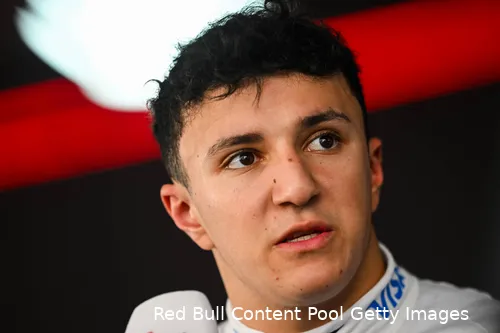 isack-hadjar-2025-vcarb-race-mexico