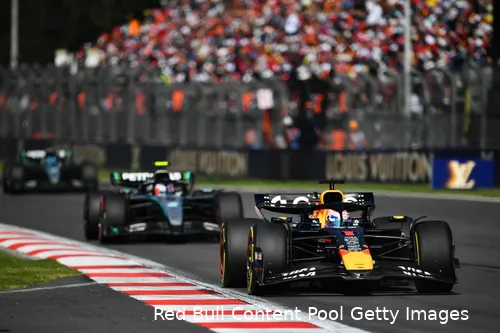 kimi-antonelli-george-russell-mercedes-max-verstappen-red-bull-racing-mexico-zondag-2025