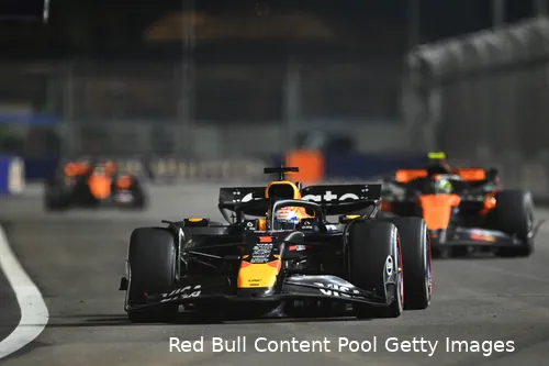 max-verstappen-red-bull-racing-gp-singapore-2025-zondag-2
