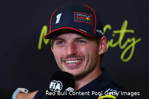 max-verstappen-red-bull-racing-mexico-zondag-2025