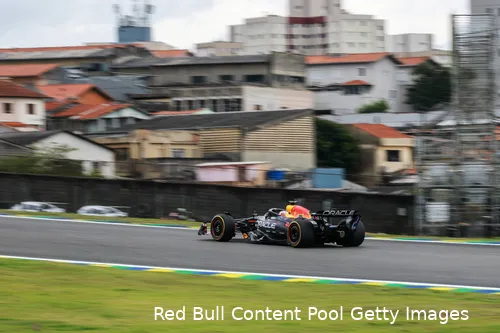 max-verstappen-sprintrace-2025-brazilie-red-bull-racing
