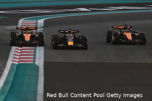 max-verstappen-mclaren-oscar-piasti-lando-norris-red-bull-racing-gp-abu-dhabi-2025-zondag-3