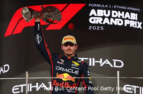 max-verstappen-red-bull-racing-gp-abu-dhabi-2025-zondag-4