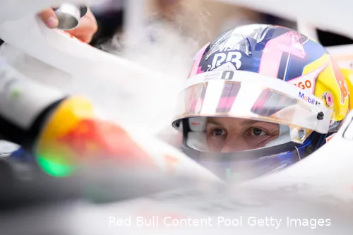 visa-cash-app-racing-bulls-liam-lawson-gp-abu-dhabi-2025-zaterdag-3