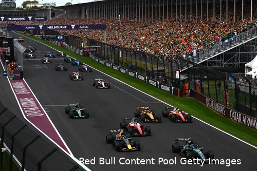 red-bull-racing-gp-australie-zondag-2026-lando-norris-mclaren-isack-hadjar-ferrari-lewis-hamilton-andrea-kimi-antonelli-mercedes-visa-cash-app-rb-arvid-lindblad-george-russell-charles-leclerc
