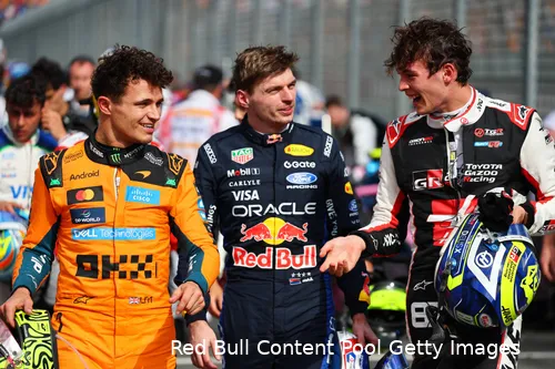 red-bull-racing-max-verstappen-gp-australie-zondag-2026-oliver-bearman-haas-mclaren-lando-norris-5