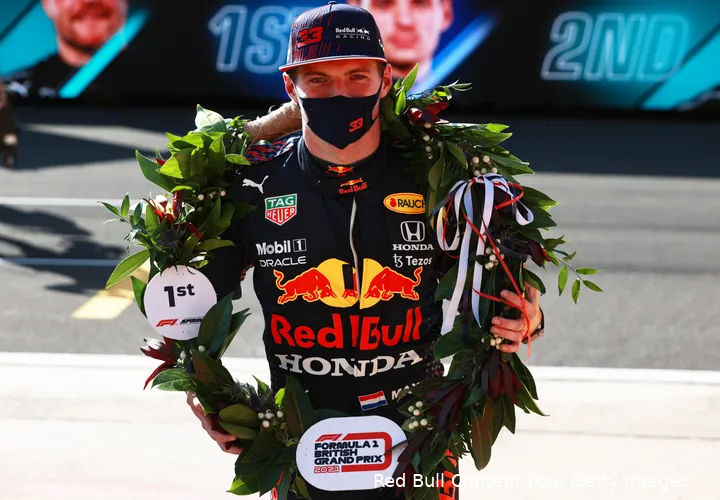 <i>Max Verstappen wist de eerste sprintrace in de Formule 1 op zijn naam te schrijven. (Foto: Red Bull Content Pool)</i>