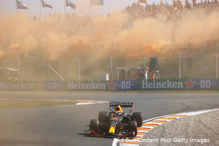 <i>Max Verstappen wist in 2021 zijn zenuwen in bedwang te houden. (Foto: Red Bull Content Pool)</i>