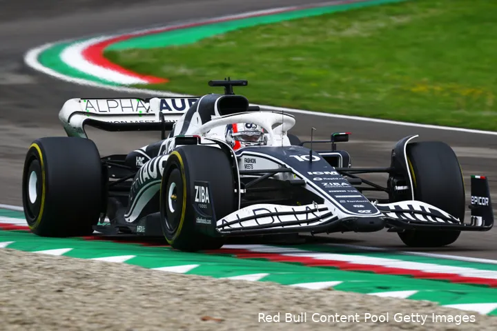 <i>De AT03 op thuisgrond in Imola.&nbsp;</i>