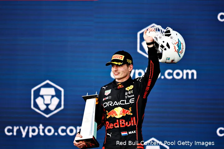 Max Verstappen gaat als dé man naar Spanje met twee zeges op rij in de afgelopen races.