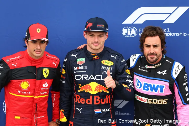 De opkomst van Verstappen en status van Alonso in Spanje hebben Sainz niet geholpen.
