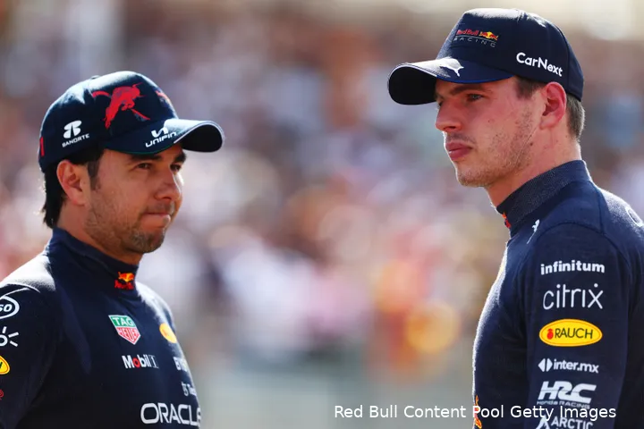 Max Verstappen en Sergio Pérez starten de Grand Prix van Frankrijk vanaf P2 en P3, direct achter polesitter Charles Leclerc.