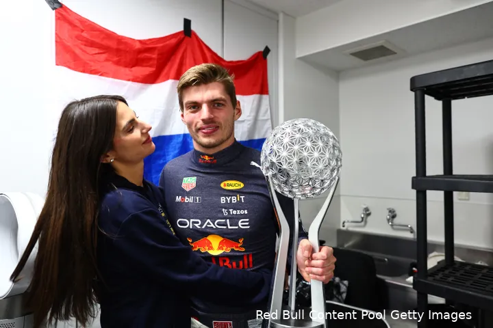 kelly piquet max verstappen red bull racing f1 gp japan 2022