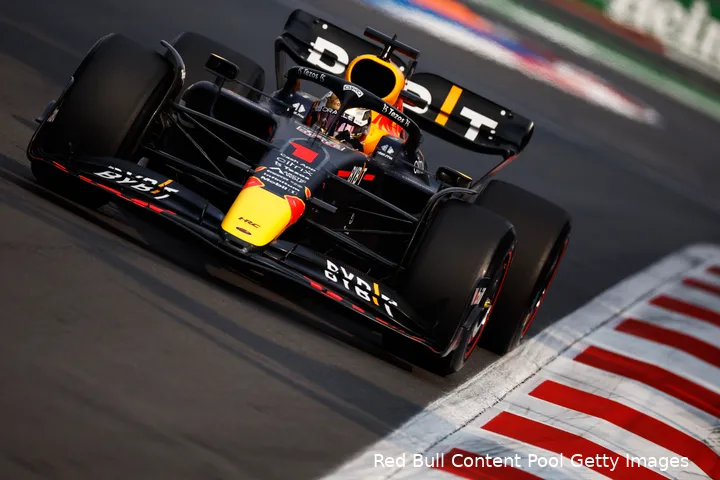 De RB18 was het eerste creatieve meesterwerk van Newey onder de nieuwe regels van 2022. (Foto: Red Bull Content Pool/Getty Images)