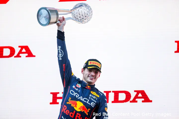 <i>Verstappen grijpt de wereldtitel in 2022 in Japan.</i>