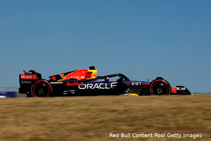 Max
Verstappen tijdens de VT1 voor de Grand Prix van de Verenigde Staten, Circuit
of the Americas, 2022 (Foto: Red Bull Content Pool / Getty Images)